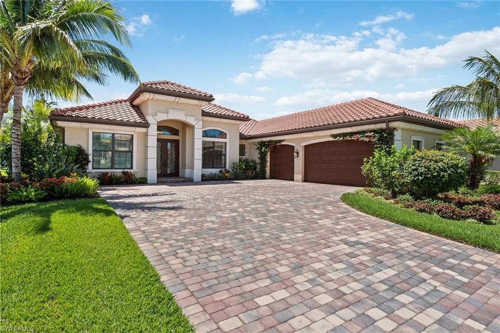 3270 Runaway LN NAPLES, FL 34114