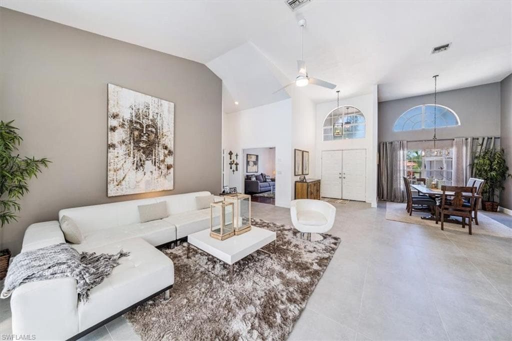 18 Paddington CT NAPLES, FL 34104