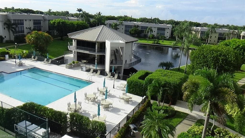 788 Park Shore DR H13 NAPLES, FL 34103
