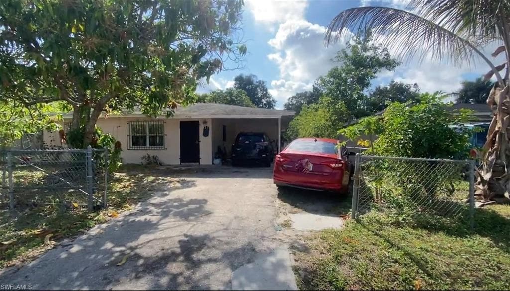 5354 Carlton ST NAPLES, FL 34113