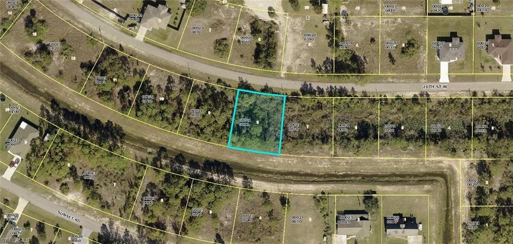 3911 20th ST W LEHIGH ACRES, FL 33971
