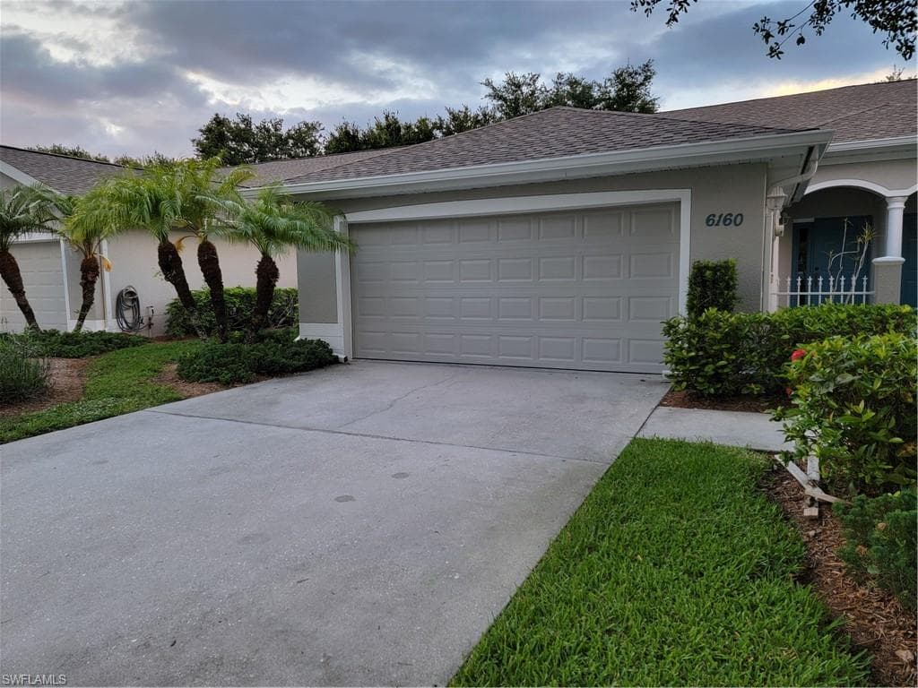 6160 Mandalay CIR 11 NAPLES, FL 34112