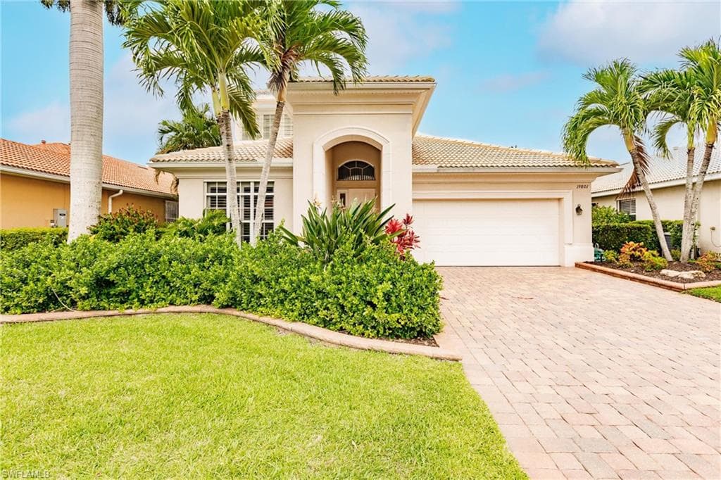19801 Maddelena CIR ESTERO, FL 33967