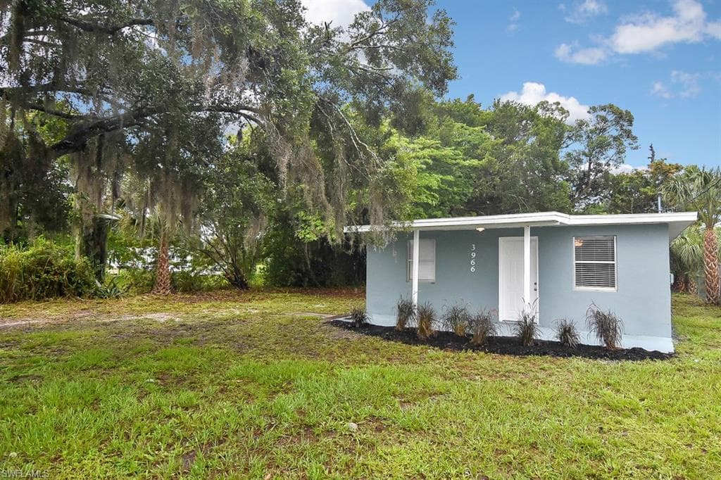3966 Madison AVE FORT MYERS, FL 33916