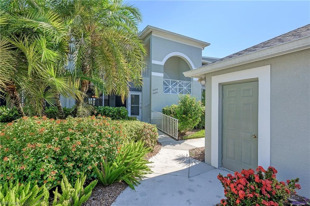26811 Clarkston DR 104 BONITA SPRINGS, FL 34135