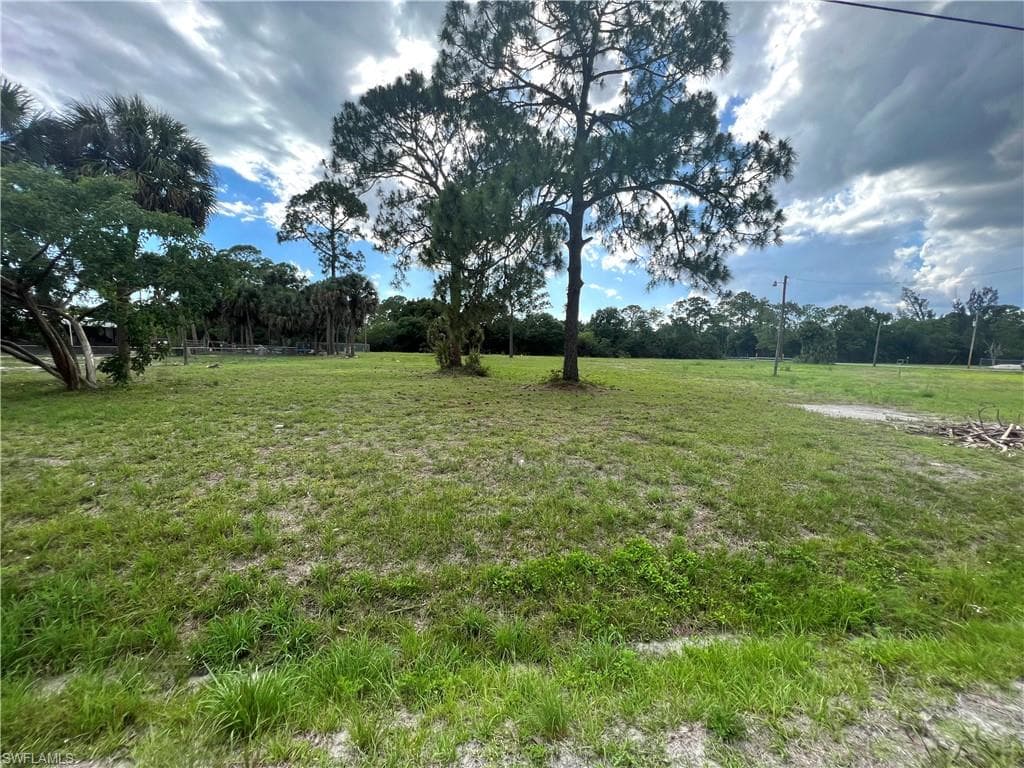 8018 Grady DR NORTH FORT MYERS, FL 33917