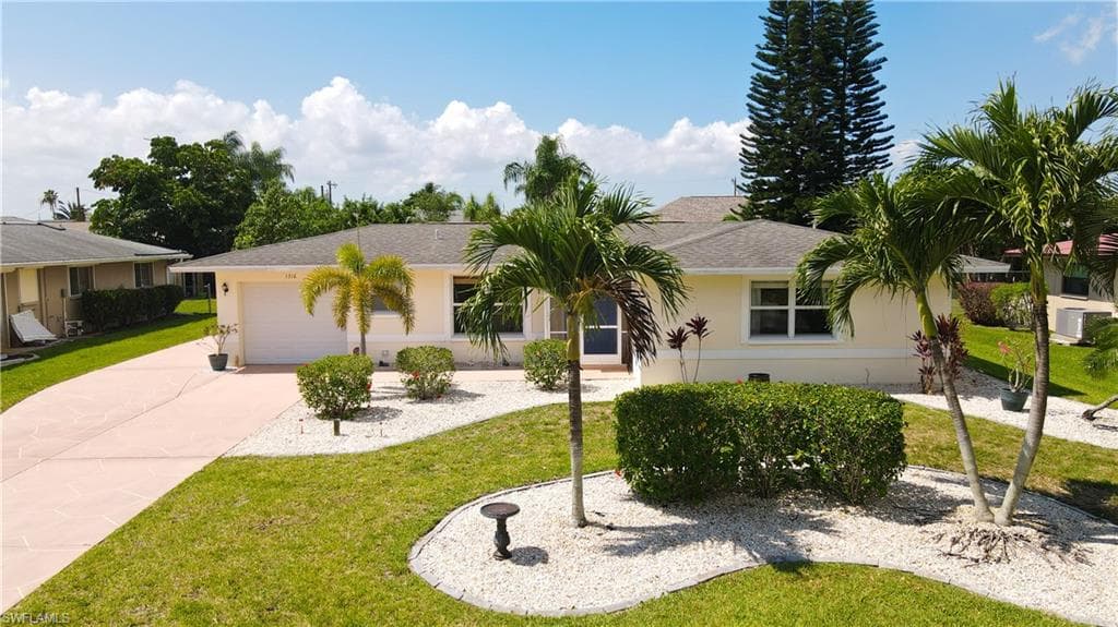 1316 SE 31st TER CAPE CORAL, FL 33904