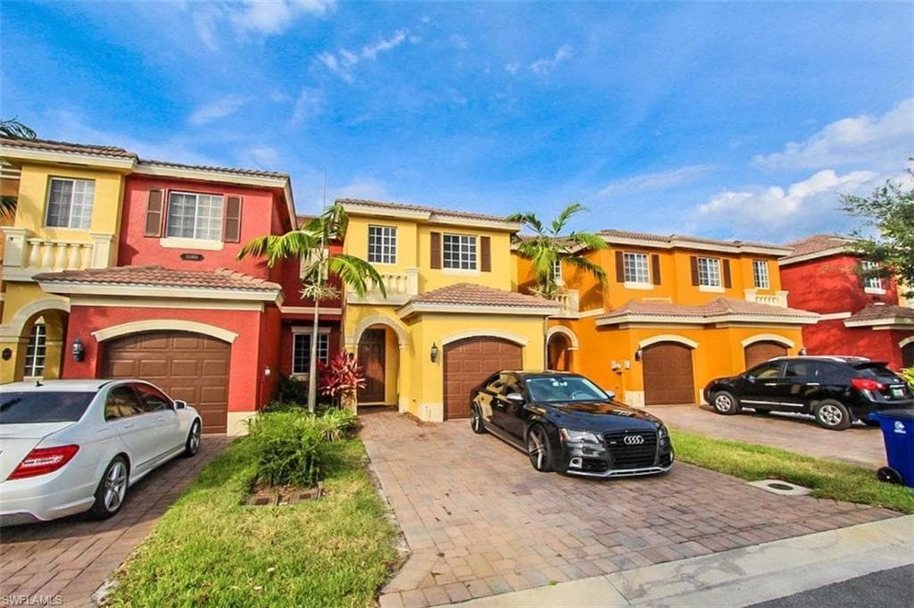 10101 Tin Maple DR 119 ESTERO, FL 33928