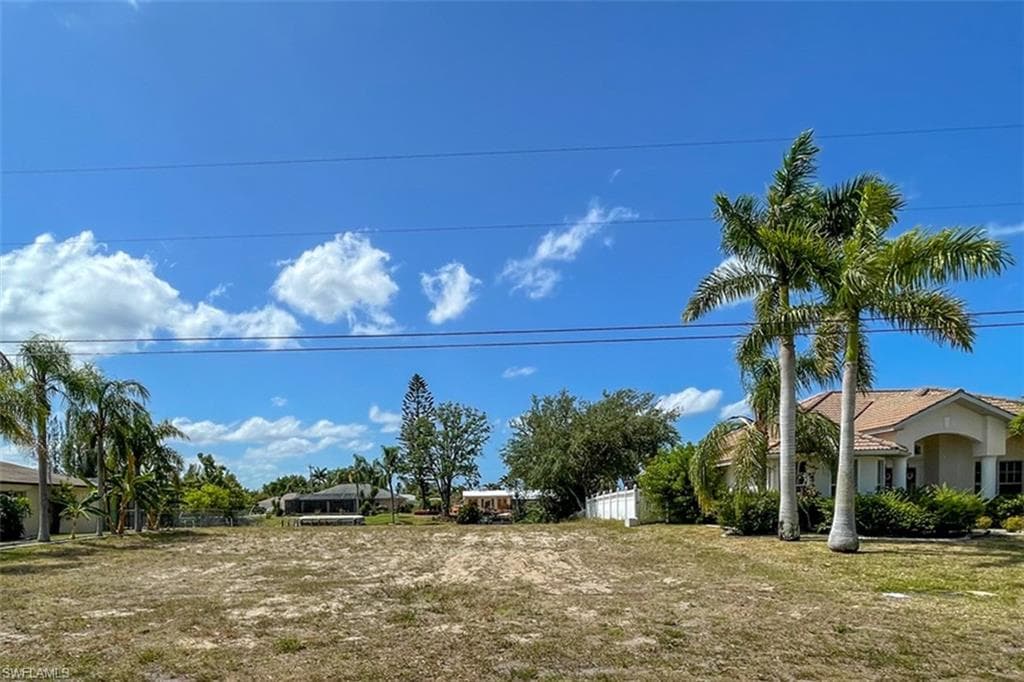 144 Kamal PKY CAPE CORAL, FL 33904