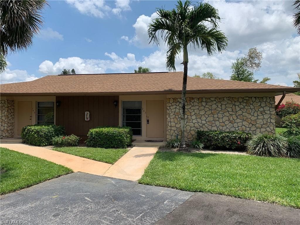 753 Palm View DR DP9 NAPLES, FL 34110