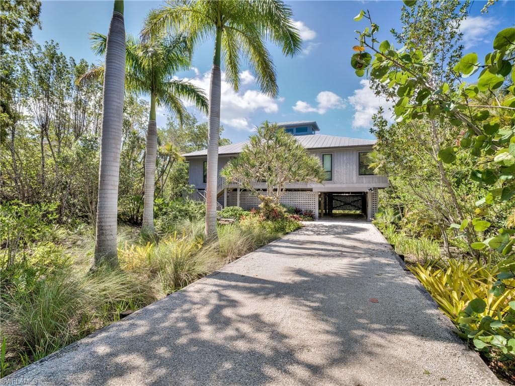 4202 Old Banyan WAY SANIBEL, FL 33957