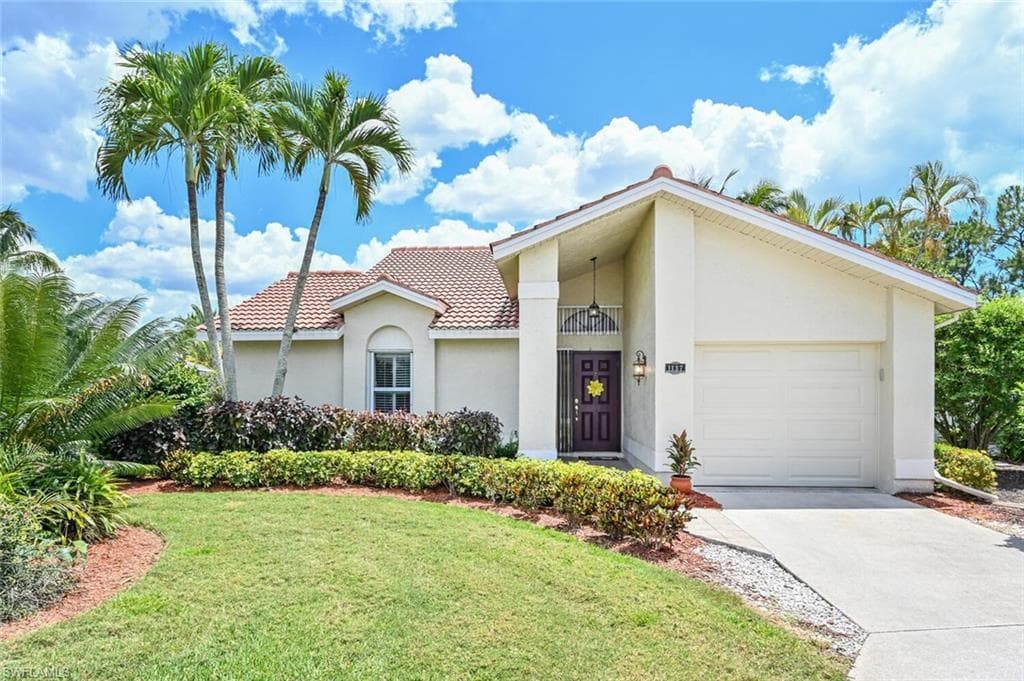 1137 Jardin DR NAPLES, FL 34104