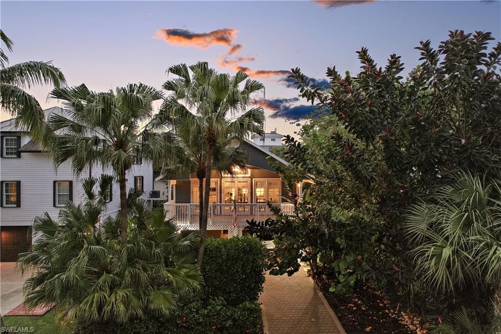 759 Park AVE NAPLES, FL 34110
