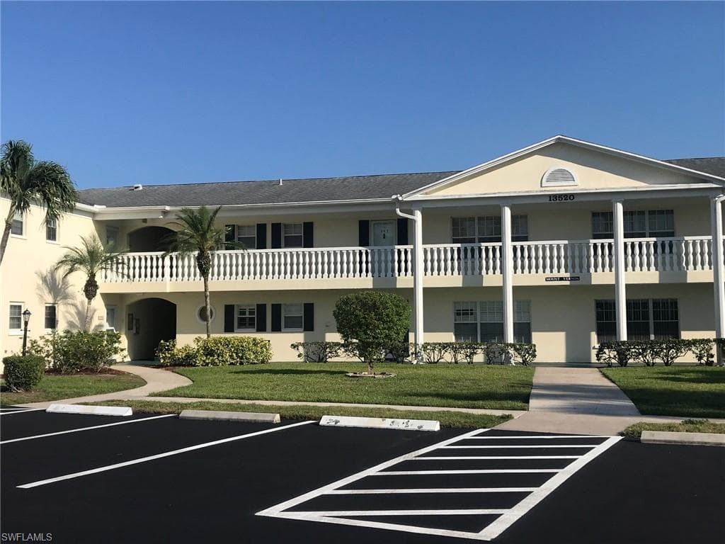 13520 Stratford Place CIR 103 FORT MYERS, FL 33919