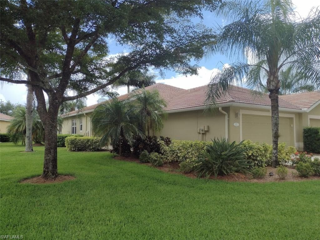4747 Fairloop RUN LEHIGH ACRES, FL 33973