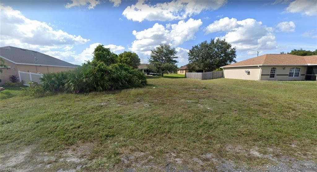 2904 NE 2nd PL CAPE CORAL, FL 33909