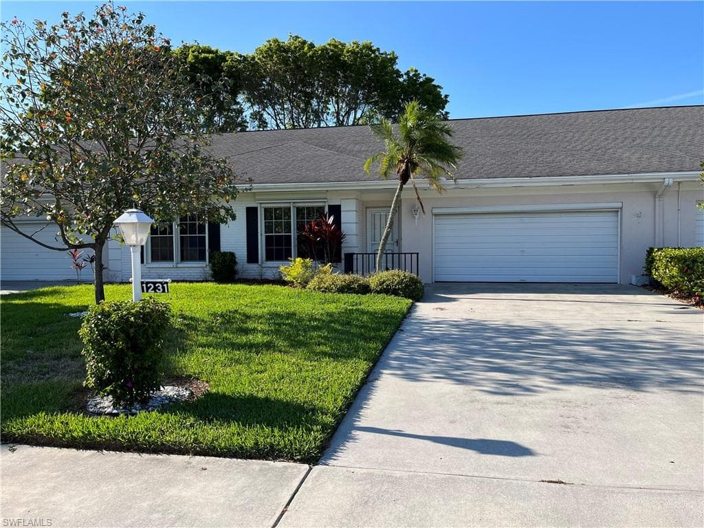 1231 Broadwater DR FORT MYERS, FL 33919