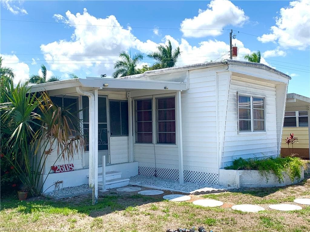 26118 Imperial Harbor BLVD BONITA SPRINGS, FL 34135