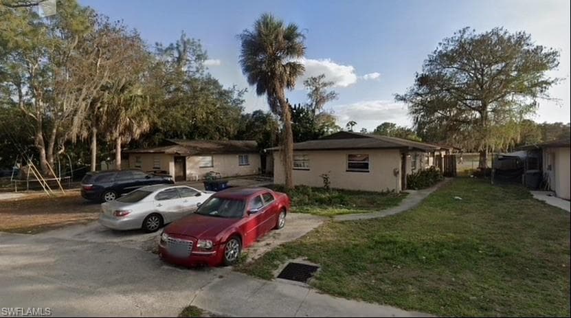 1536 Oak DR FORT MYERS, FL 33907