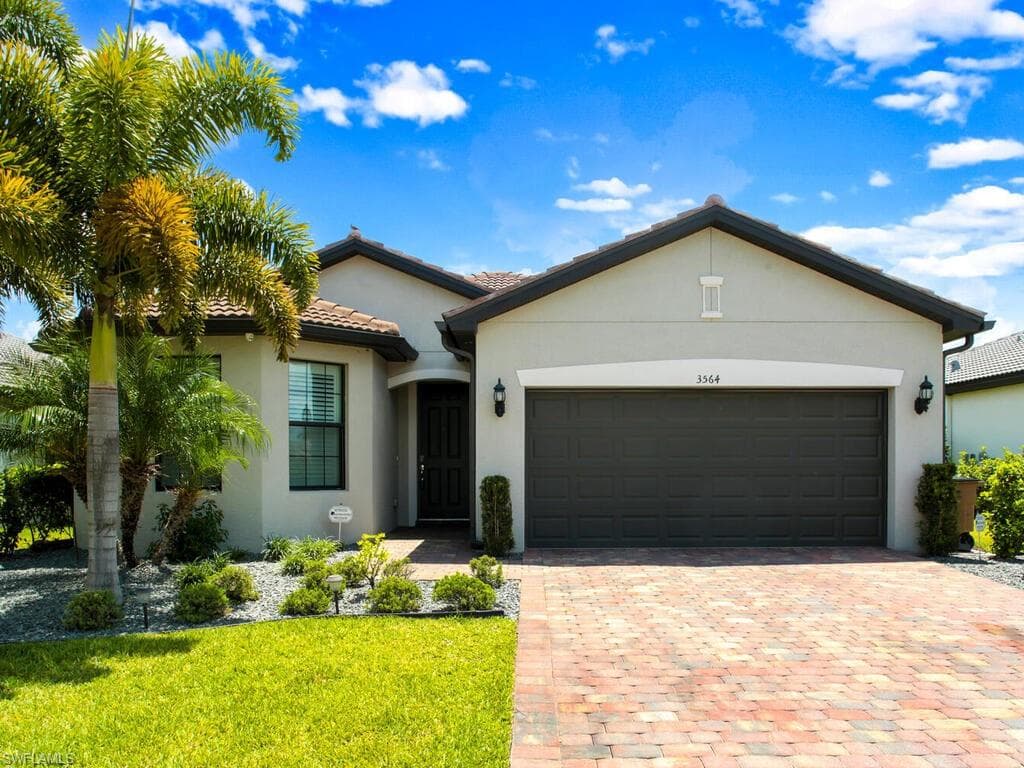 3564 E Hampton CIR ALVA, FL 33920