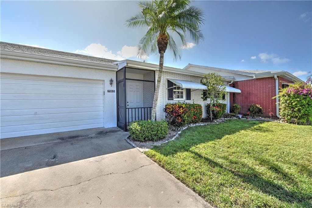 7083 Cedarhurst DR FORT MYERS, FL 33919