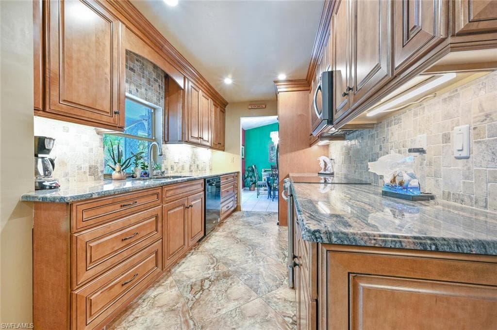 4460 5th AVE SW NAPLES, FL 34119