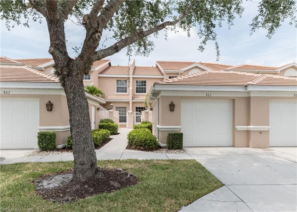6290 Wilshire Pines CIR 8-803 NAPLES, FL 34109