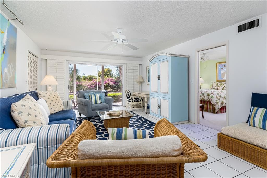 221 Cypress WAY E 102 NAPLES, FL 34110