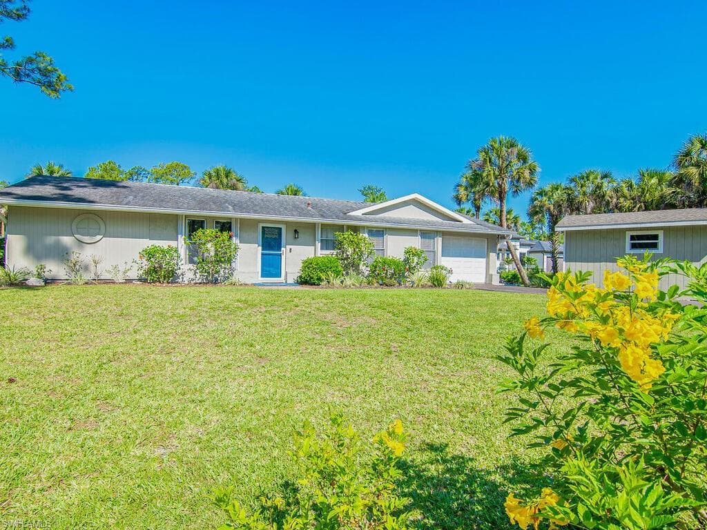365 7th ST NW NAPLES, FL 34120