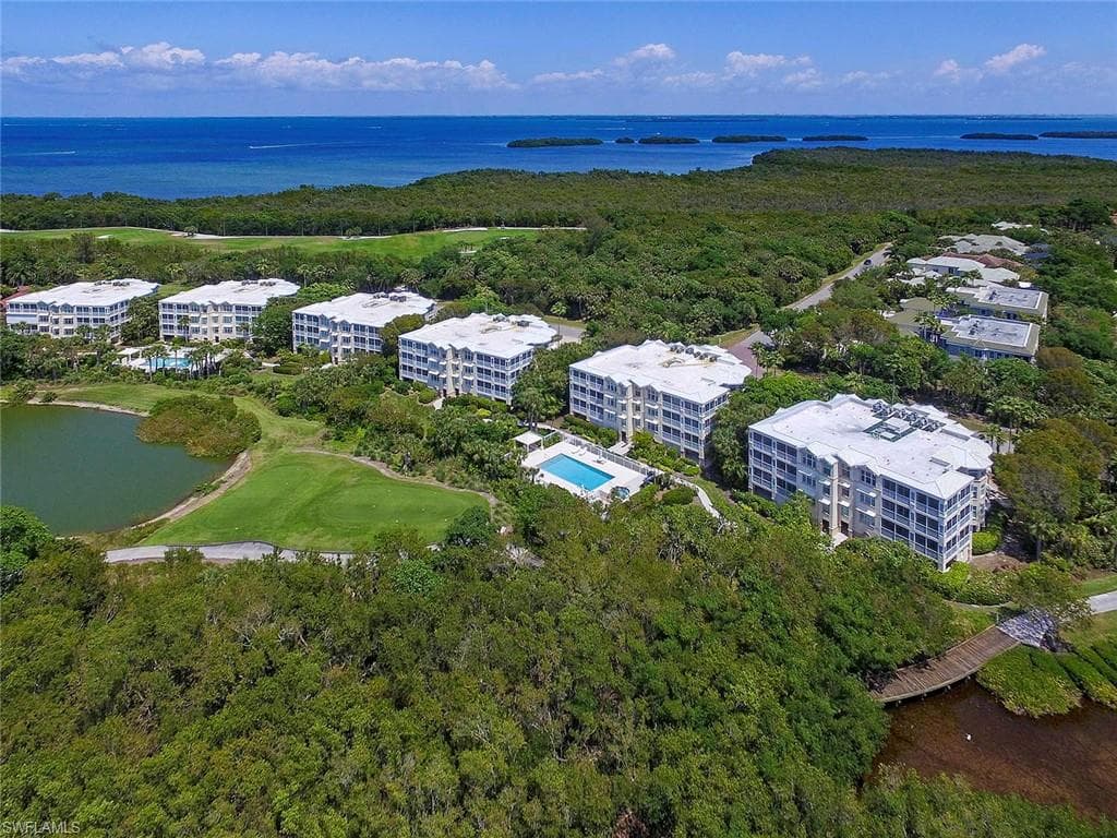 2633 Wulfert RD 5 SANIBEL, FL 33957