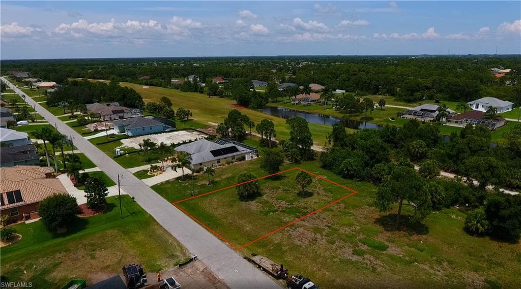210 Tournament RD ROTONDA WEST, FL 33947
