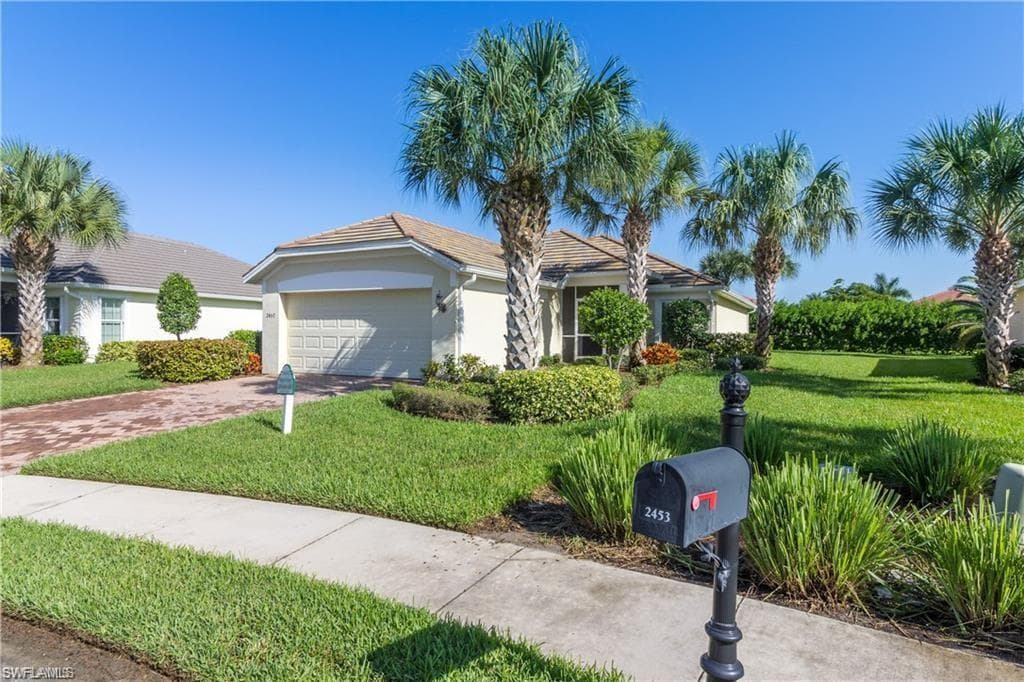 2457 Hopefield CT CAPE CORAL, FL 33991