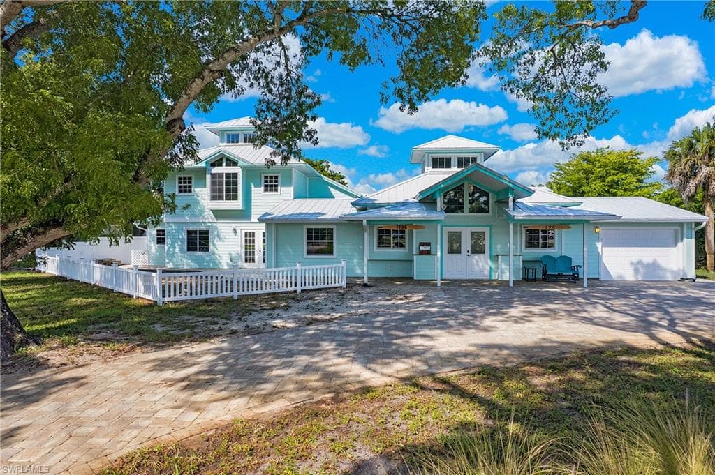 1296 14th AVE N NAPLES, FL 34102