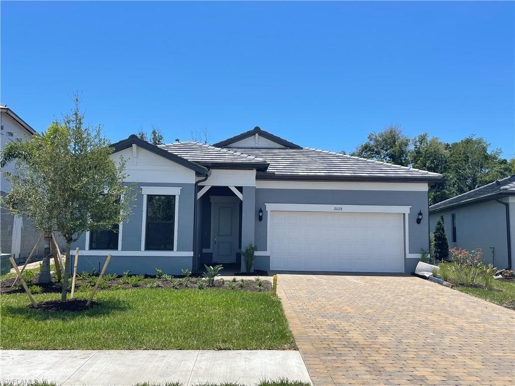 2028 Yellowfin CIR NAPLES, FL 34114