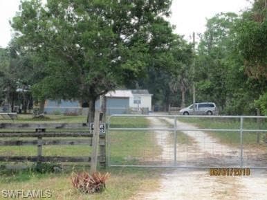 11860 Homestead LN FORT MYERS, FL 33905