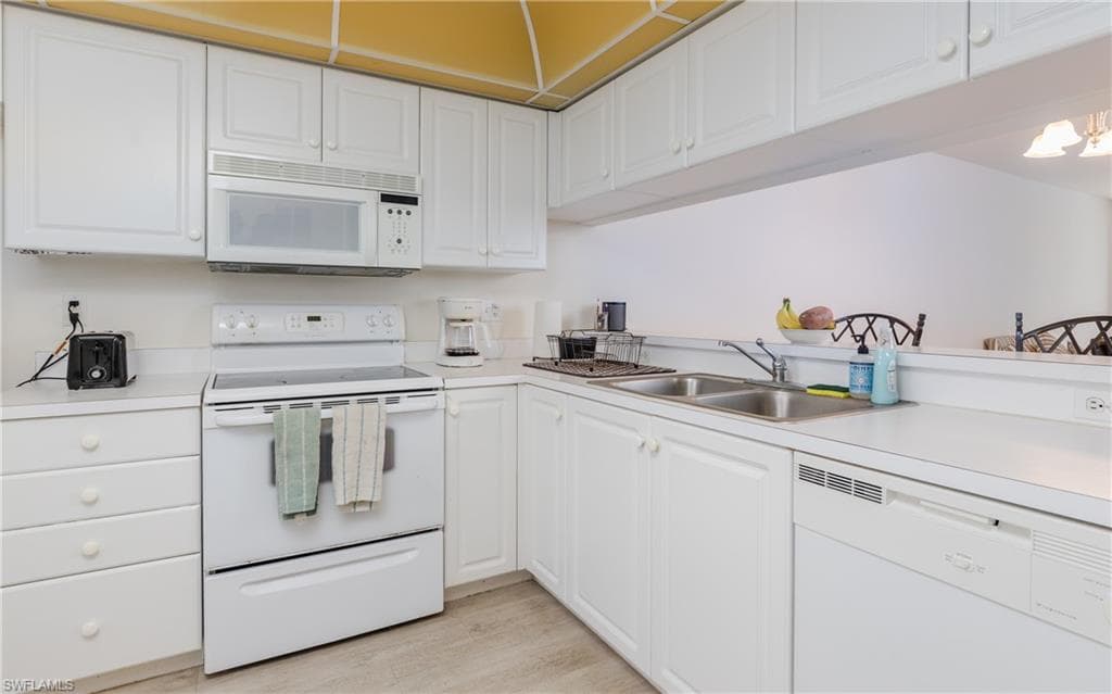 14801 Park Lake DR 207 FORT MYERS, FL 33919