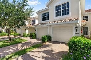 1400 Tiffany LN 2405 NAPLES, FL 34105