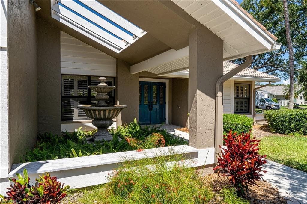5701 Basswood CT FORT MYERS, FL 33919