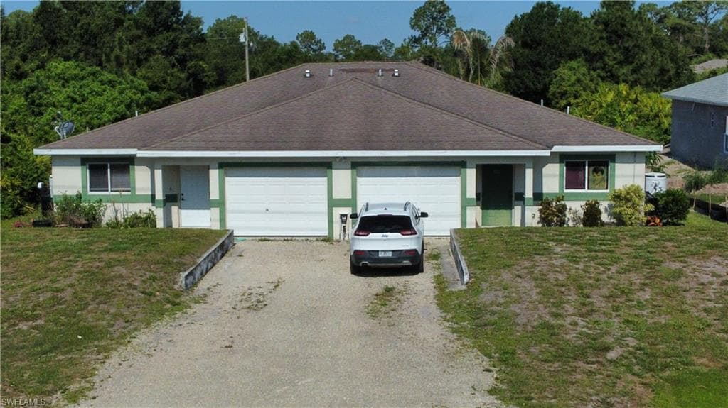 426-428 Bell BLVD S LEHIGH ACRES, FL 33974
