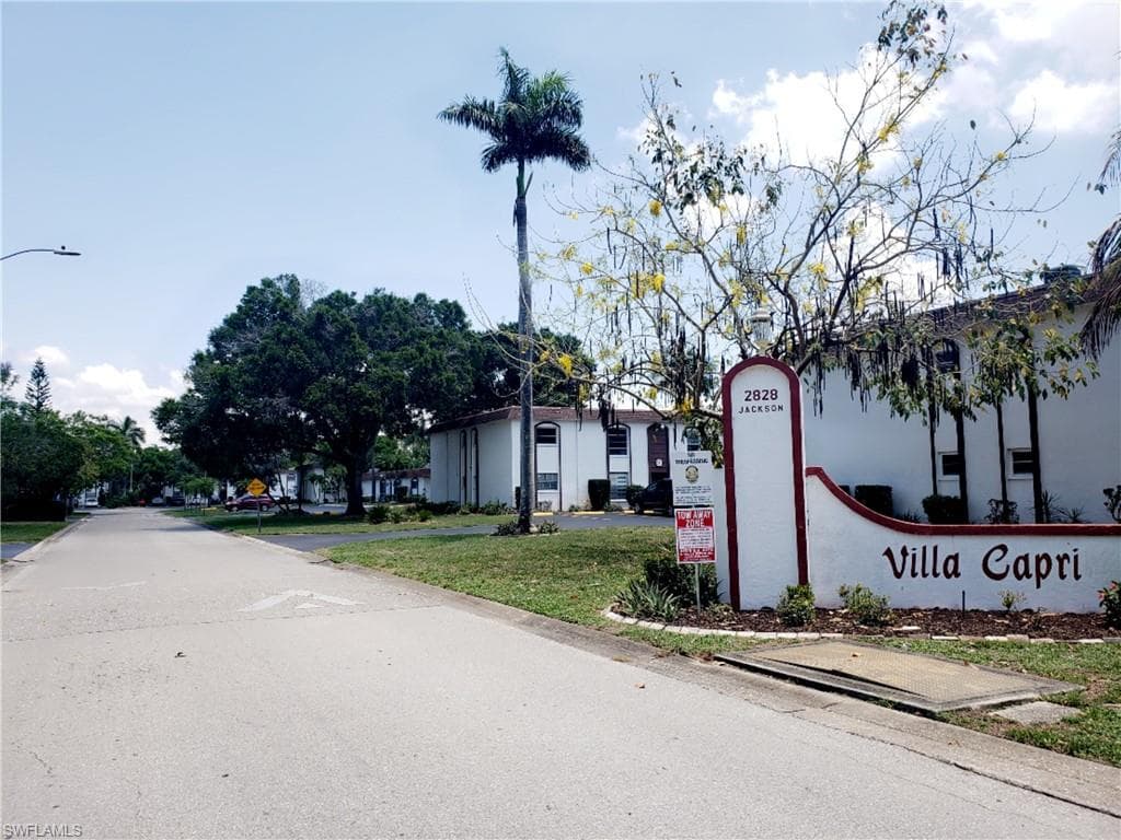 2828 Jackson ST N4 FORT MYERS, FL 33901