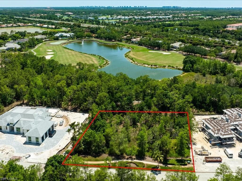 6653 Edgecumbe DR NAPLES, FL 34119