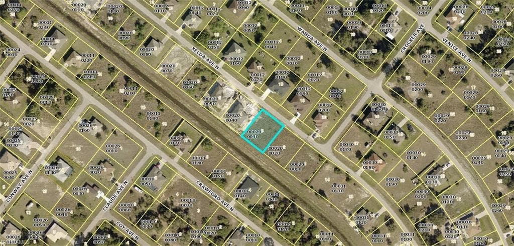 2005 Xelda AVE N LEHIGH ACRES, FL 33971