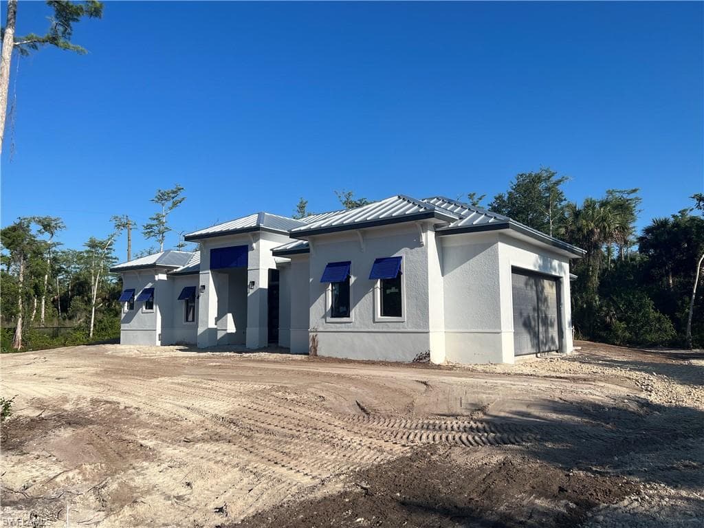 538 10th AVE NW NAPLES, FL 34120