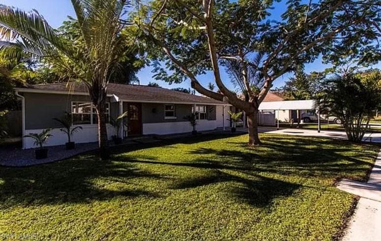 1918 Grace AVE FORT MYERS, FL 33901