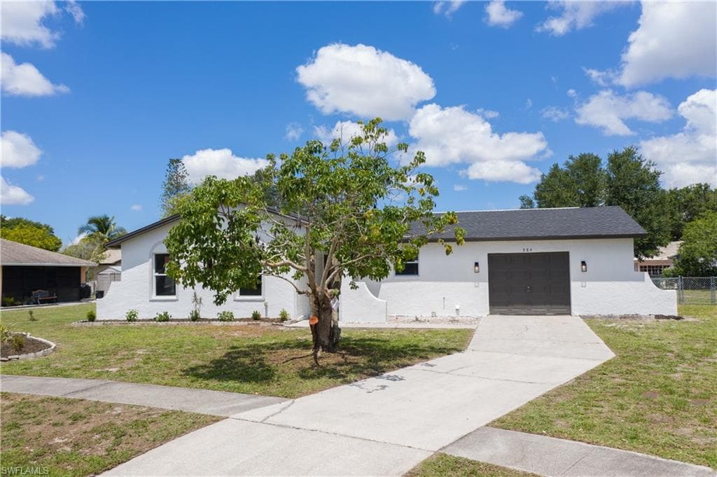 984 Hearty ST NORTH FORT MYERS, FL 33903