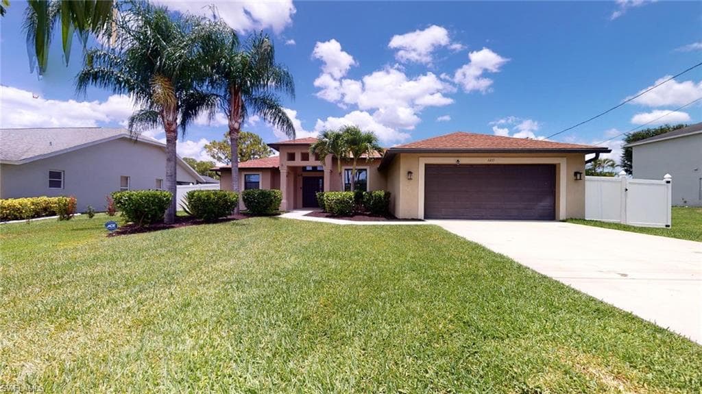 1211 SE 1st ST CAPE CORAL, FL 33990