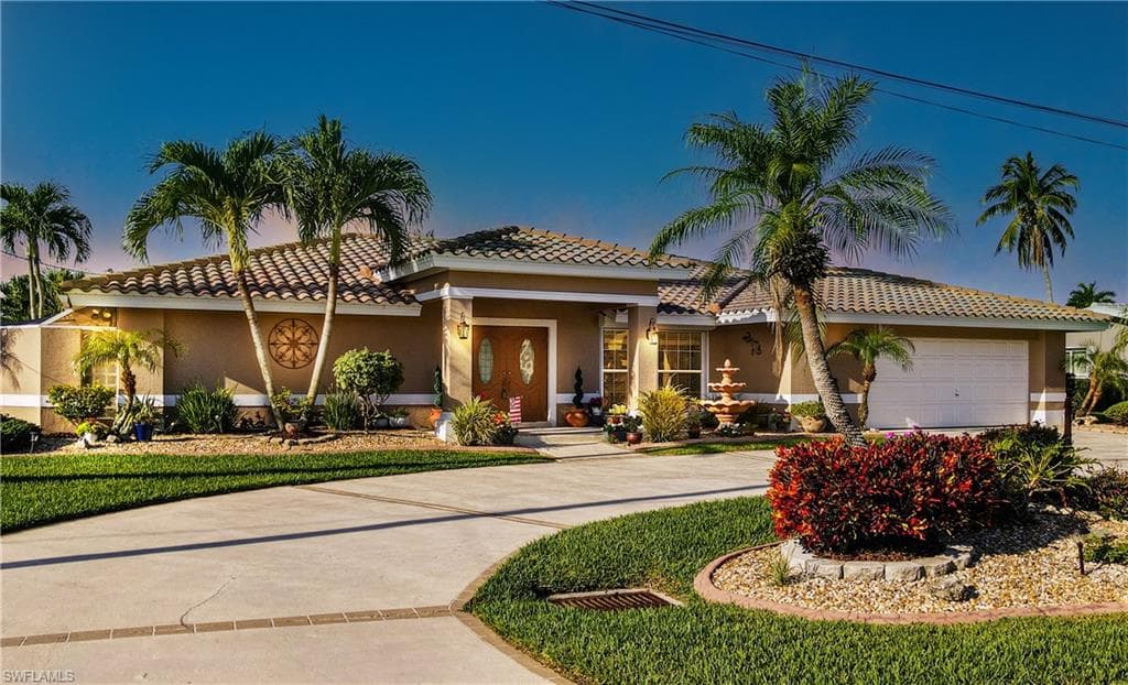 1910 SE 37th ST CAPE CORAL, FL 33904
