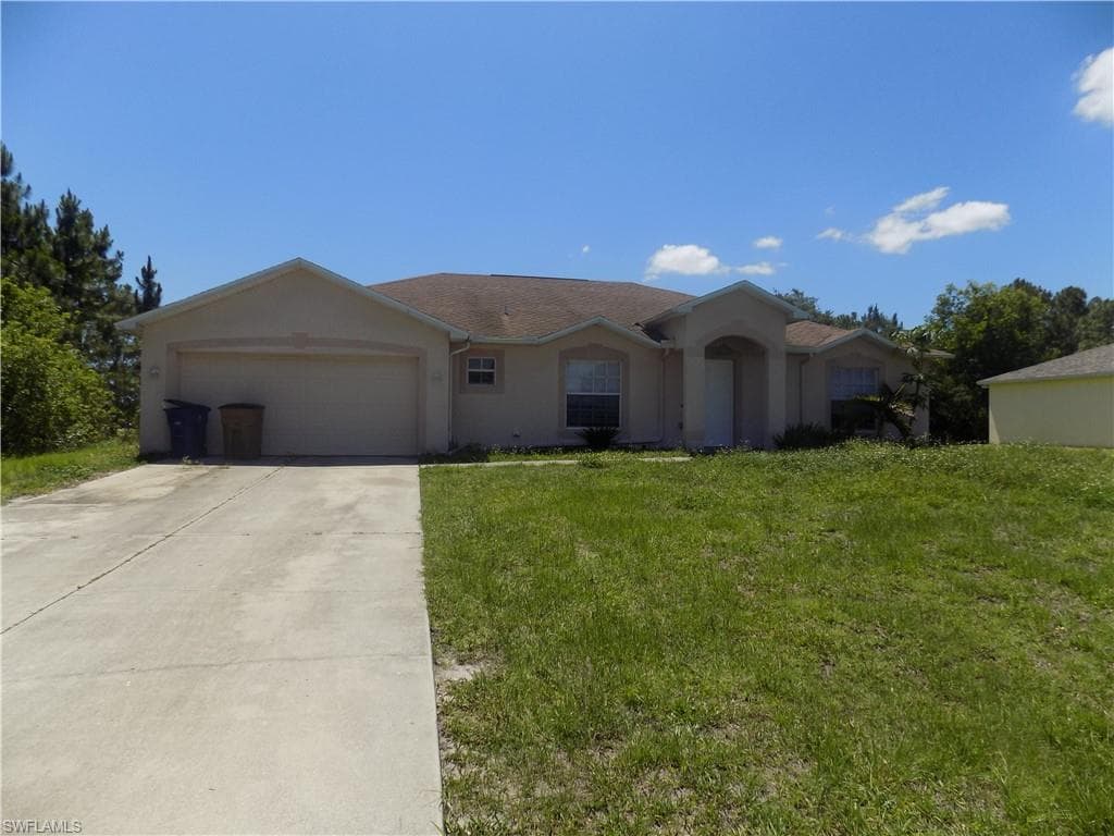 1005 Alido AVE LEHIGH ACRES, FL 33971
