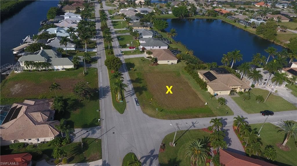 5426 SW 26th CT CAPE CORAL, FL 33914