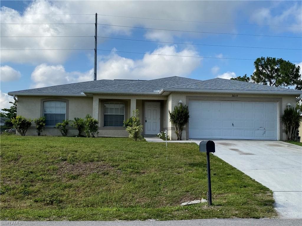 3015 1st ST W LEHIGH ACRES, FL 33971